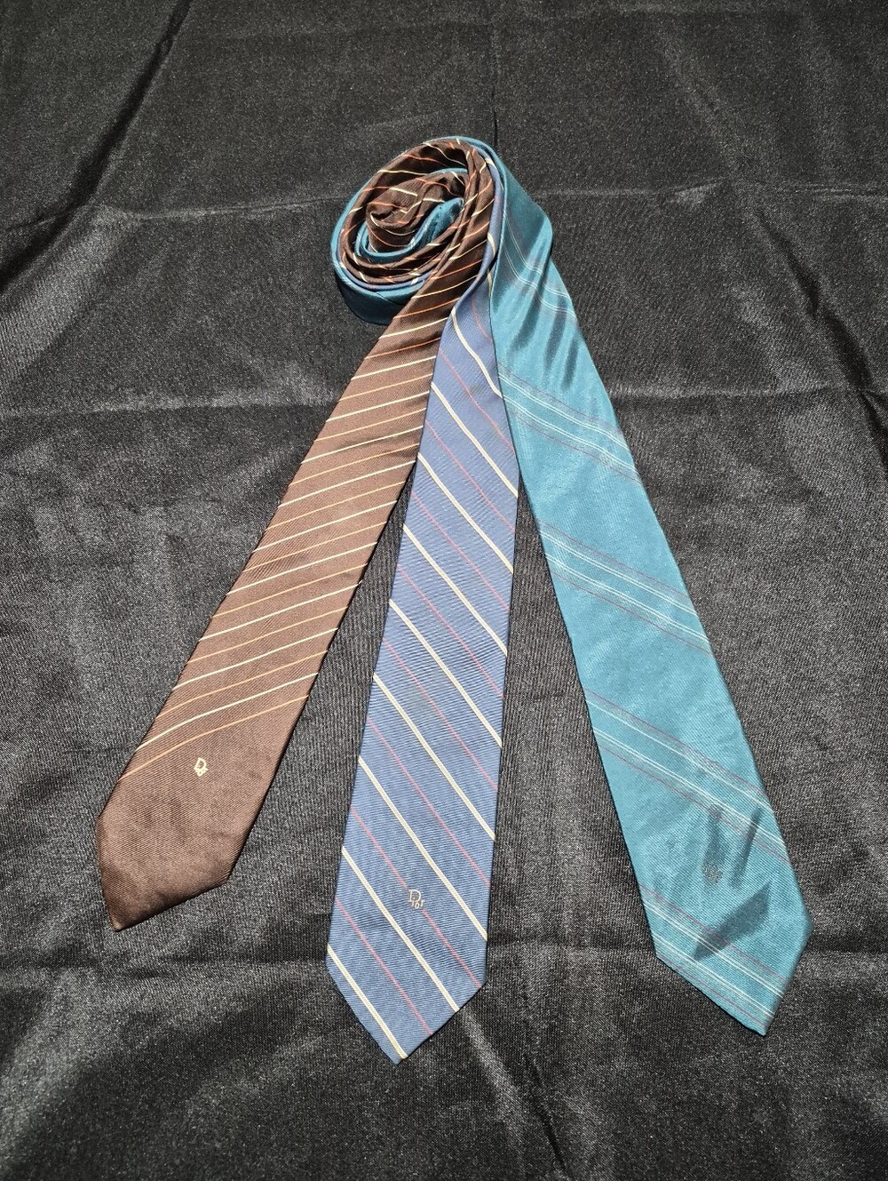 3pc Christian Dior 100% Silk Vintage Neck Tie